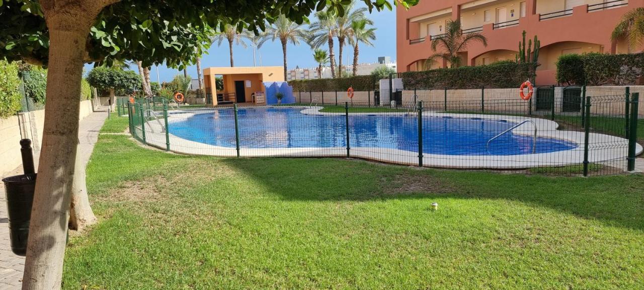 Homes Of Spain, Apartamentos Paraiso De Vera Playa, Ed Tahiti, Bajo G A Pie De La Playa, Vistas Piscina Exterior foto
